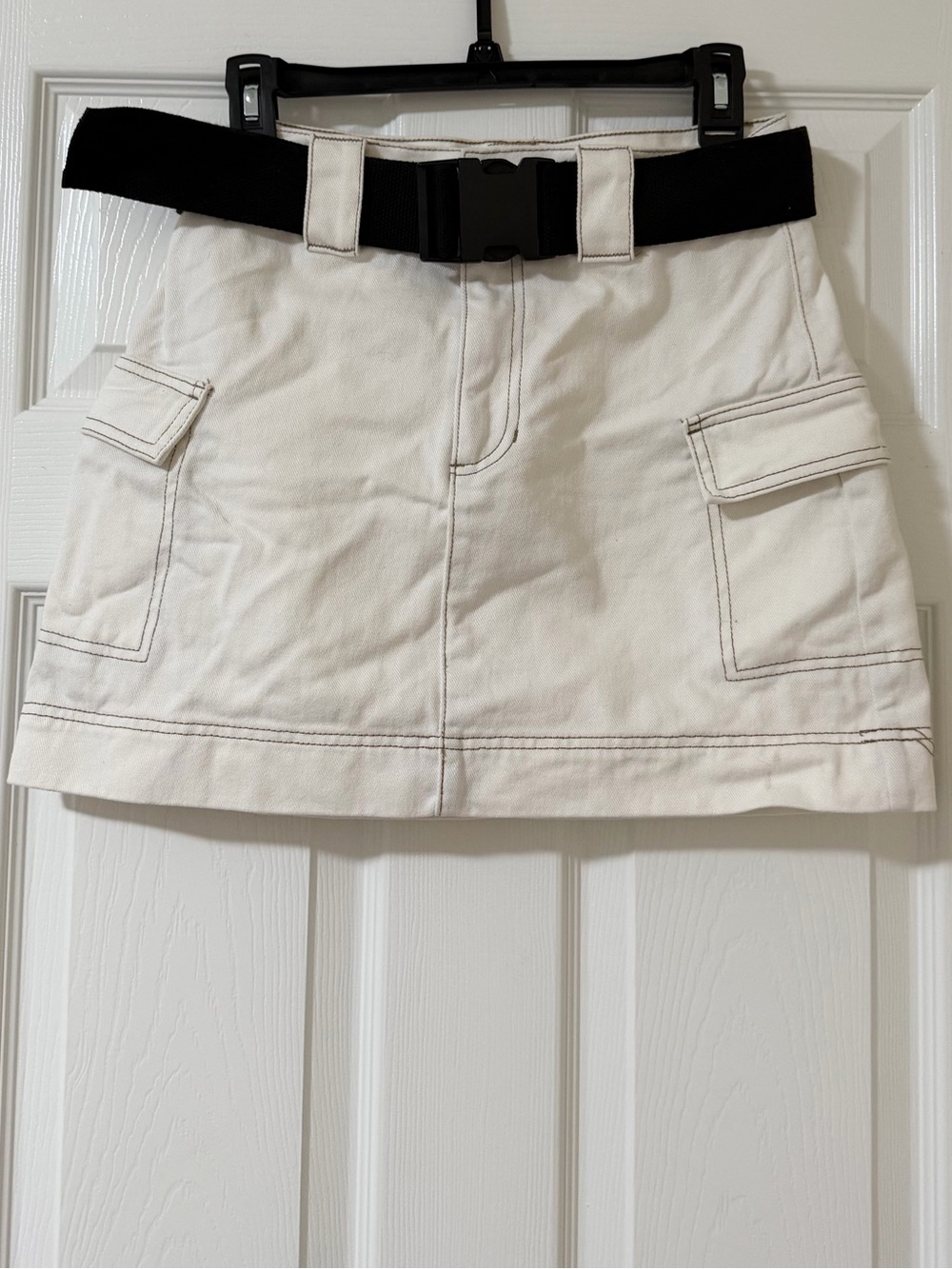 Pacsun Cream Cargo Mini Skirt with Black Belt